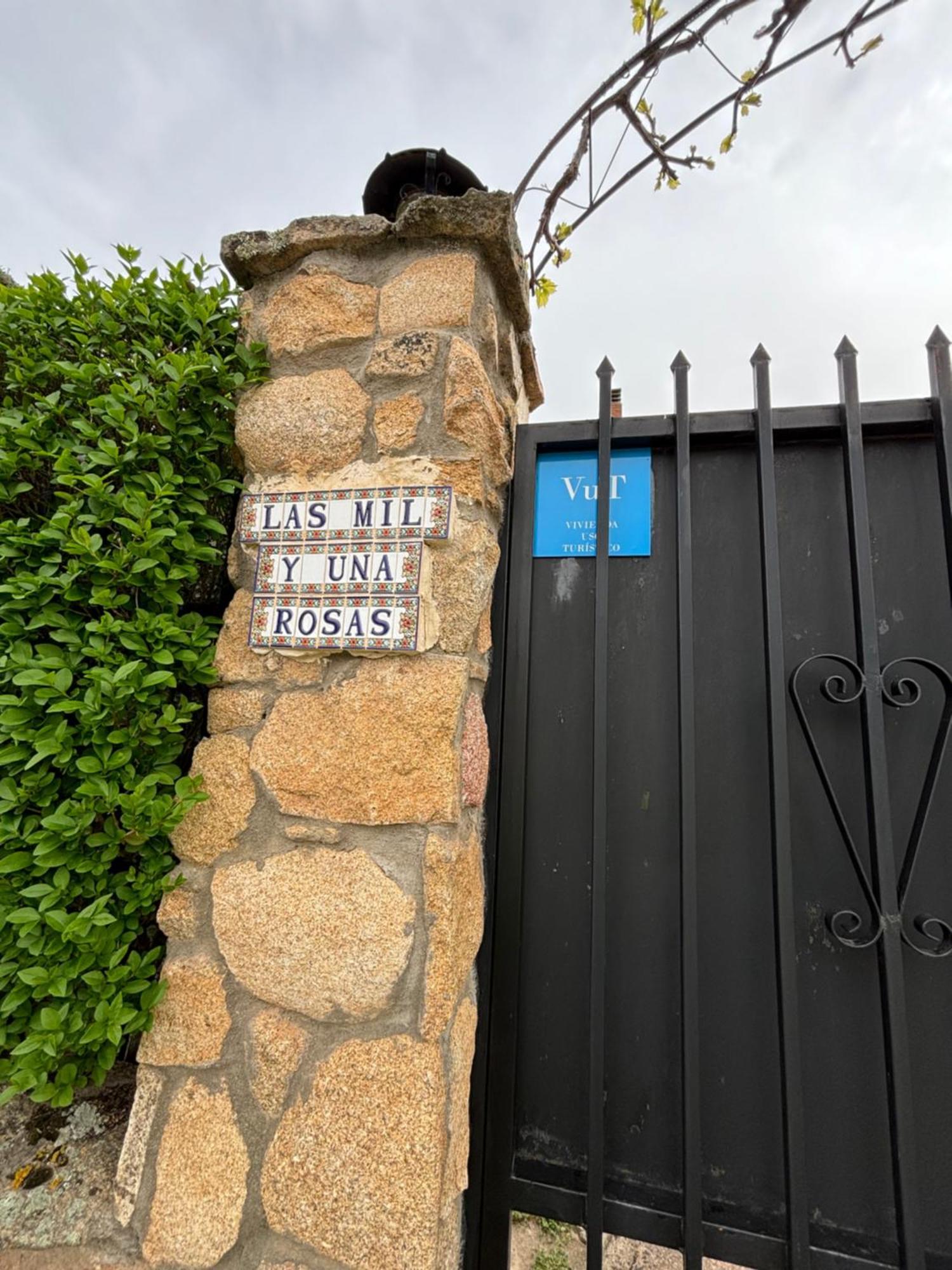 Las Mil Y Una Rosas Ávila Exterior foto